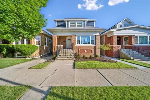 5415 W Byron St, Chicago, IL 60641
