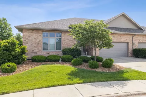 21171 Raintree Ct, Frankfort, IL 60423