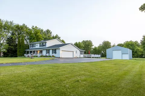 24232 S Schoolhouse Rd, Manhattan, IL 60442