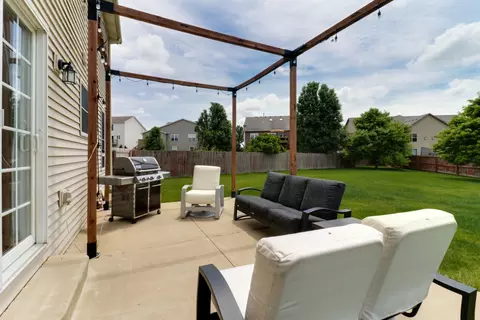 Exterior - 1069 Harmony Way, Normal, IL 61761 photo 4 of 13