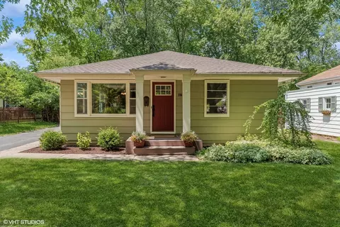 216 Harding St, Grayslake, IL 60030