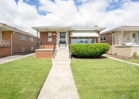 8322 S Kedvale Ave, Chicago, IL 60652