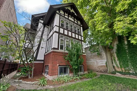 7616 N Rogers Ave, Chicago, IL 60626