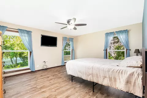 Bedroom - 1335 Saddlebrook Rd, Bartlett, IL 60103 photo 2 of 2