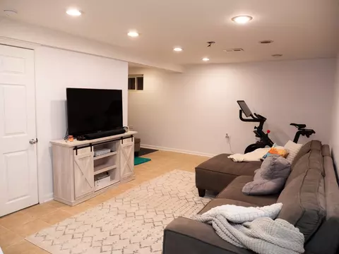 Living - 1681 Ashburn Ct #E, Wheaton, IL 60189 photo 3 of 3