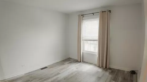 Bedroom - 1681 Ashburn Ct #E, Wheaton, IL 60189 photo 1 of 5