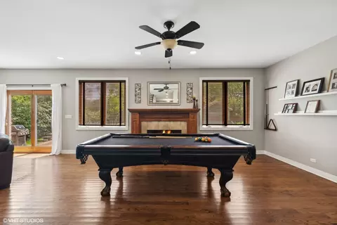Living - 3503 Linneman St, Glenview, IL 60025 photo 1 of 2