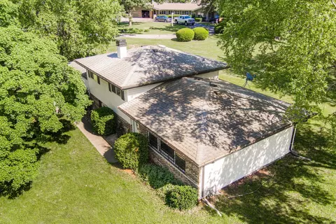View/Area - 779 Willow Ct, Bartlett, IL 60103 photo 1 of 7