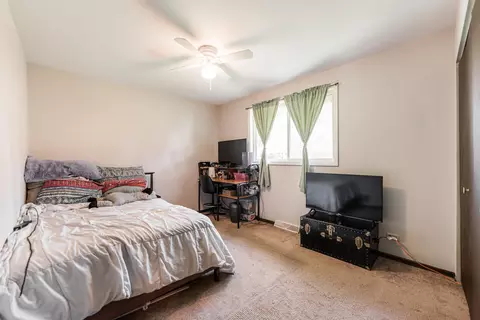 Bedroom - 779 Willow Ct, Bartlett, IL 60103 photo 2 of 4