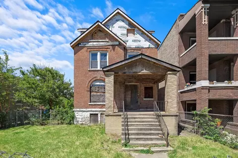 7120 S Vernon Ave, Chicago, IL 60619