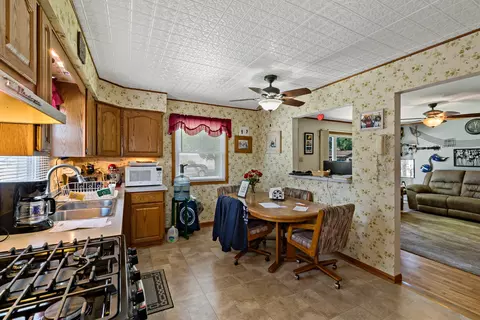 3145 Wallace Ave, Steger, IL 60475 photo 6