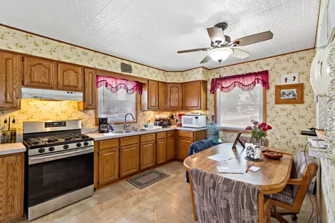 3145 Wallace Ave, Steger, IL 60475 photo 5