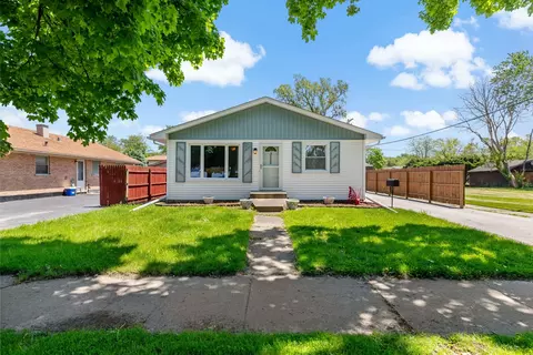 3145 Wallace Ave, Steger, IL 60475 photo 2