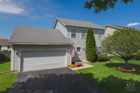 2058 Whitmore Dr, Romeoville, IL 60446