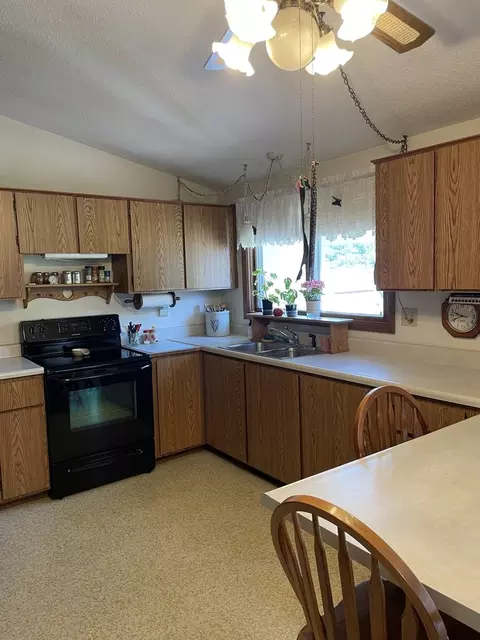 6 Davis Ct, Mansfield, IL 61854 photo 10