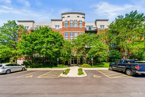 800 Weidner Rd #202, Buffalo Grove, IL 60089