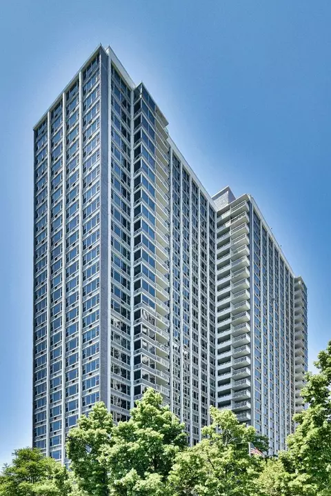 4250 N Marine Dr #1310, Chicago, IL 60613