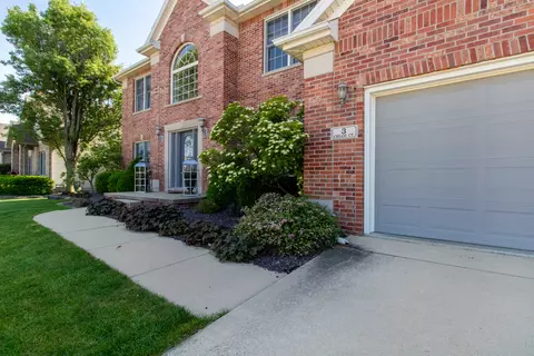 Exterior - 3 Chloe Ct, Bloomington, IL 61704 photo 12 of 12