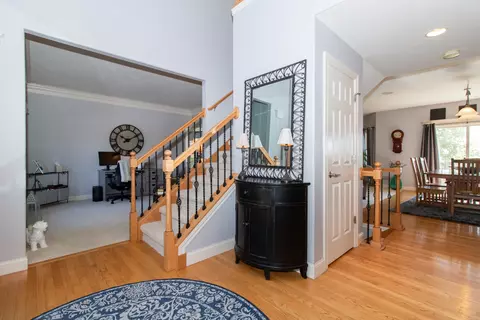 Entry Way - 3 Chloe Ct, Bloomington, IL 61704 photo 2 of 3