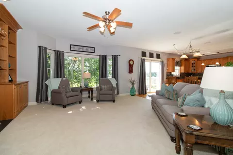 Living - 3 Chloe Ct, Bloomington, IL 61704 photo 4 of 7
