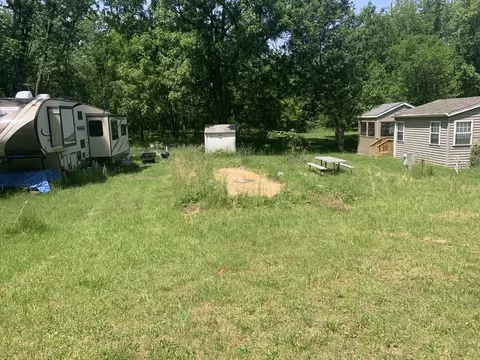 29256 Woodhaven, Sublette, IL 61367