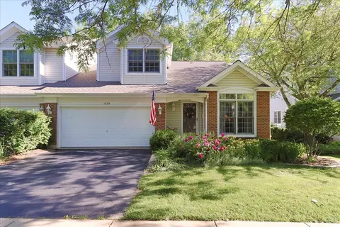 1634 Waverly Cir, Saint Charles, IL 60174