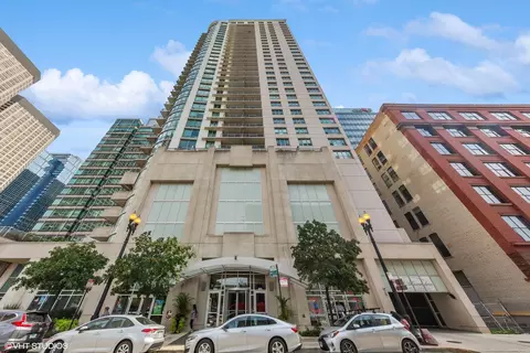 125 S Jefferson St #2605, Chicago, IL 60661