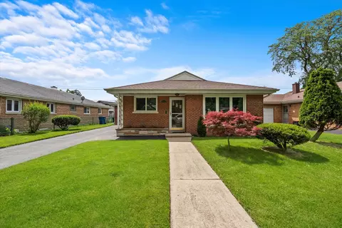 10722 S Keeler Ave, Oak Lawn, IL 60453