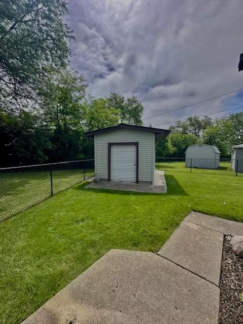 Other - 238 E Berkley Ln, Hoffman Estates, IL 60169 photo 4 of 5