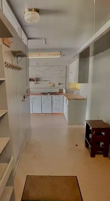 Entry Way - 238 E Berkley Ln, Hoffman Estates, IL 60169 photo 1 of 1