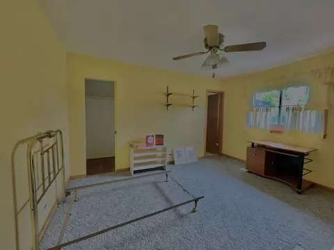 Bedroom - 238 E Berkley Ln, Hoffman Estates, IL 60169 photo 1 of 4