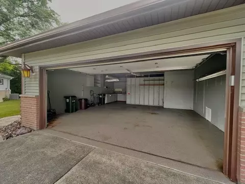 Other - 238 E Berkley Ln, Hoffman Estates, IL 60169 photo 5 of 5