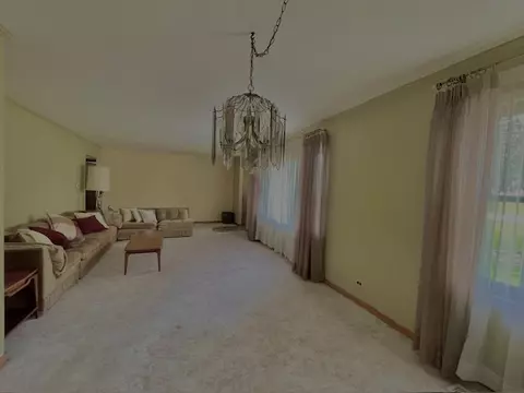 Living - 238 E Berkley Ln, Hoffman Estates, IL 60169 photo 1 of 4
