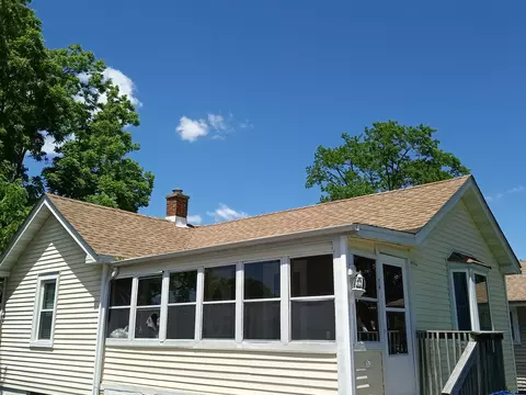 438 S Fulton Ave, Waukegan, IL 60085