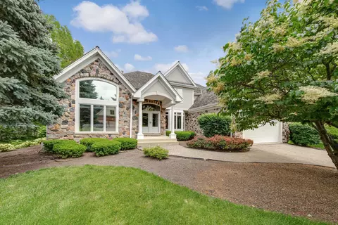 1551 Pendelton Ct, Palatine, IL 60067