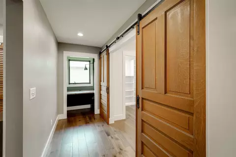 Entry Way - 40 Sunset Rd, Bloomington, IL 61701 photo 3 of 14
