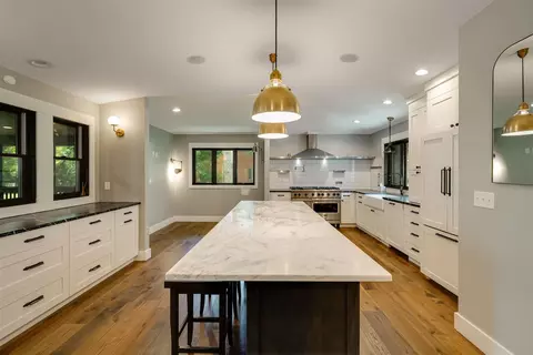 Kitchen - 40 Sunset Rd, Bloomington, IL 61701 photo 4 of 12