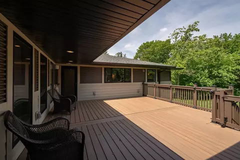 Exterior - 40 Sunset Rd, Bloomington, IL 61701 photo 7 of 19