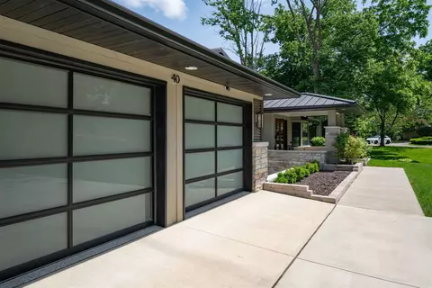 Exterior - 40 Sunset Rd, Bloomington, IL 61701 photo 10 of 19