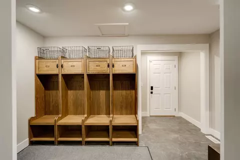 Entry Way - 40 Sunset Rd, Bloomington, IL 61701 photo 1 of 14