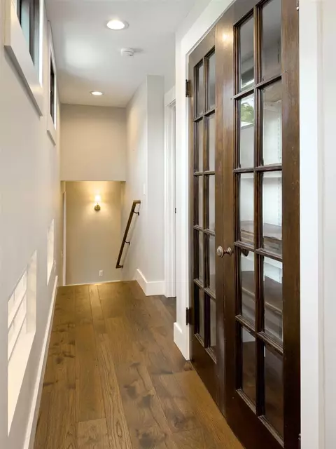 Entry Way - 40 Sunset Rd, Bloomington, IL 61701 photo 5 of 14