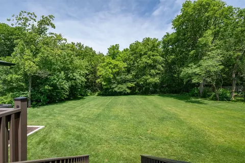 Exterior - 40 Sunset Rd, Bloomington, IL 61701 photo 8 of 19