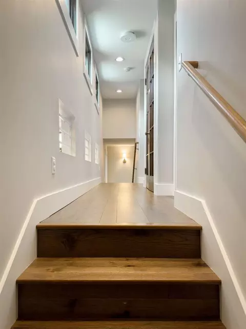 Entry Way - 40 Sunset Rd, Bloomington, IL 61701 photo 6 of 14