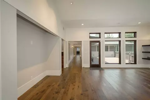 Entry Way - 40 Sunset Rd, Bloomington, IL 61701 photo 2 of 14