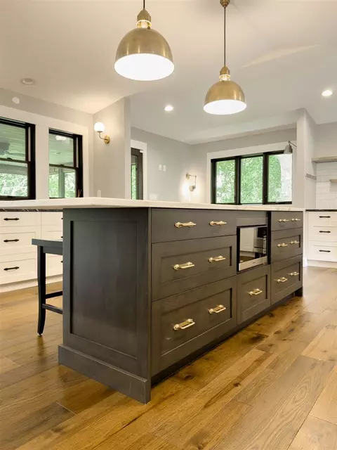Kitchen - 40 Sunset Rd, Bloomington, IL 61701 photo 10 of 12