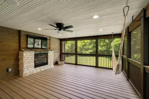 Exterior - 40 Sunset Rd, Bloomington, IL 61701 photo 5 of 19