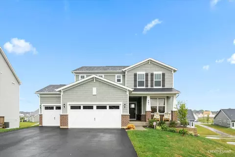 481 Alpine Dr, Algonquin, IL 60102 photo 1