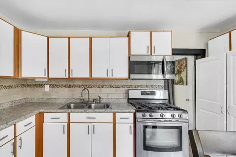 708 E Sangamon Ave, Rantoul, IL 61866 photo 12