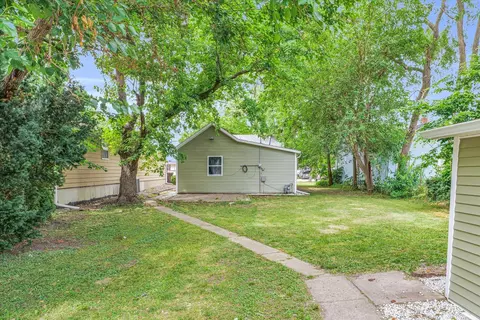 708 E Sangamon Ave, Rantoul, IL 61866 photo 23