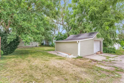 708 E Sangamon Ave, Rantoul, IL 61866 photo 27